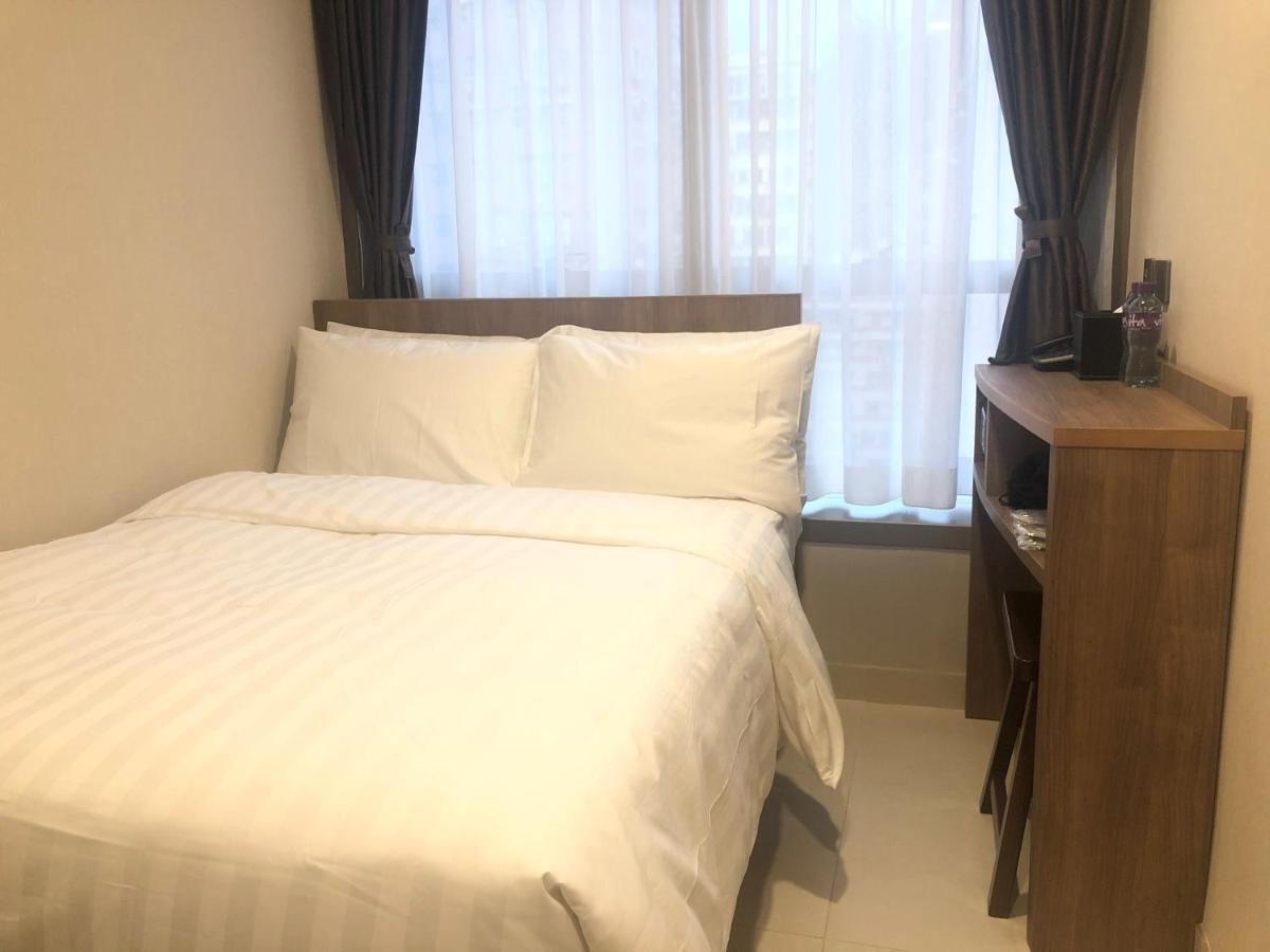 We Hotel Kowloon Hong Kong Exterior photo